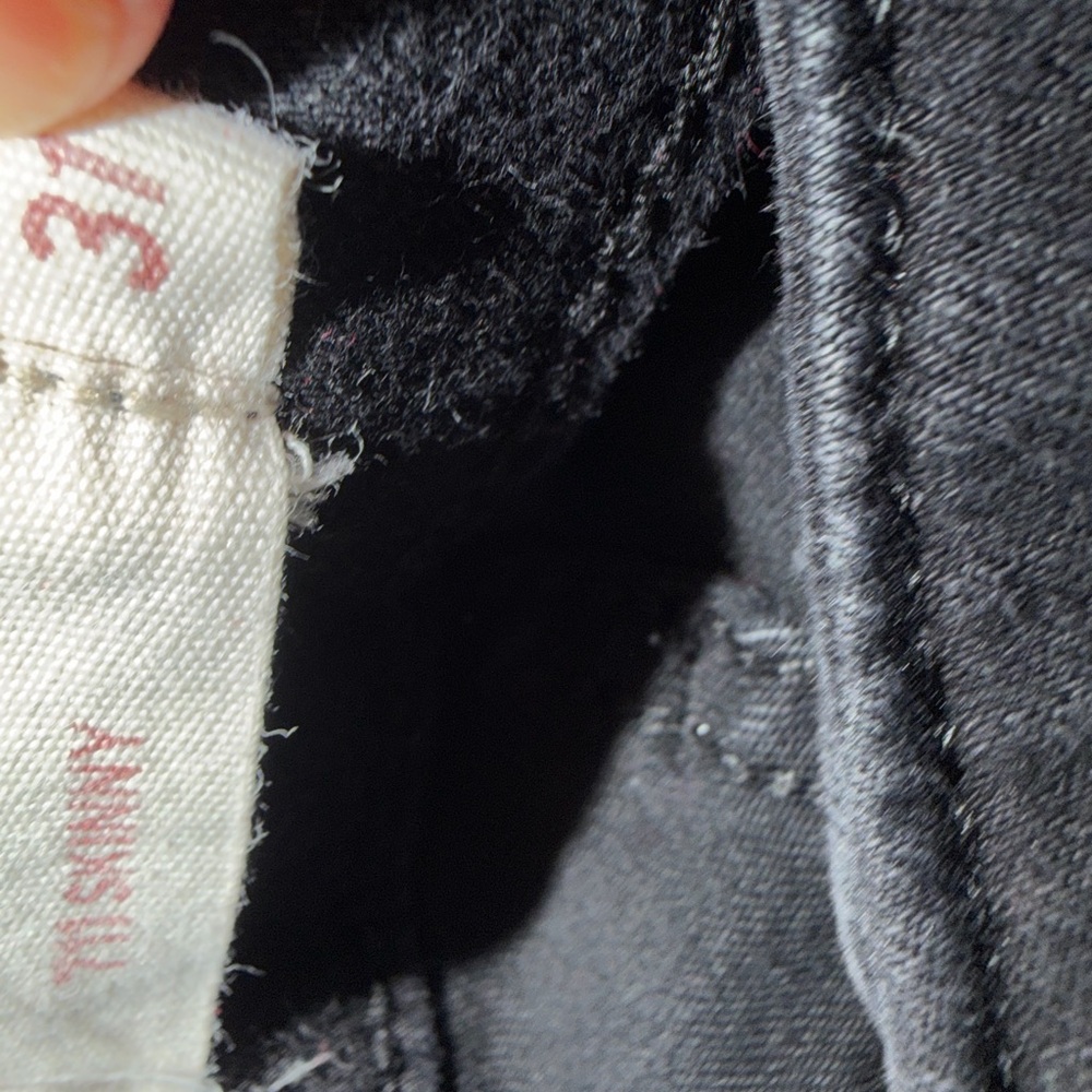 Levi's Black Skinny Jeans